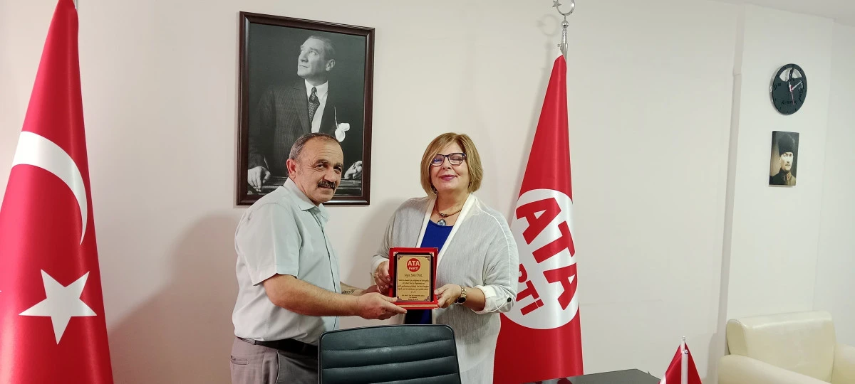 ATA PARTİ İZMİR’DE YENİ DÖNEM RESÜL KARA İL BAŞKANI OLDU