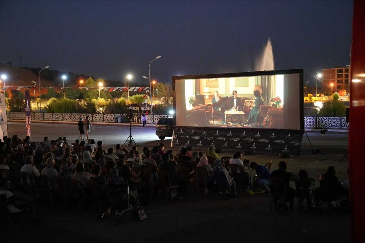 Gezici Açıkhava Film Günleri Tire’de Yoğun İlgi Gördü! 