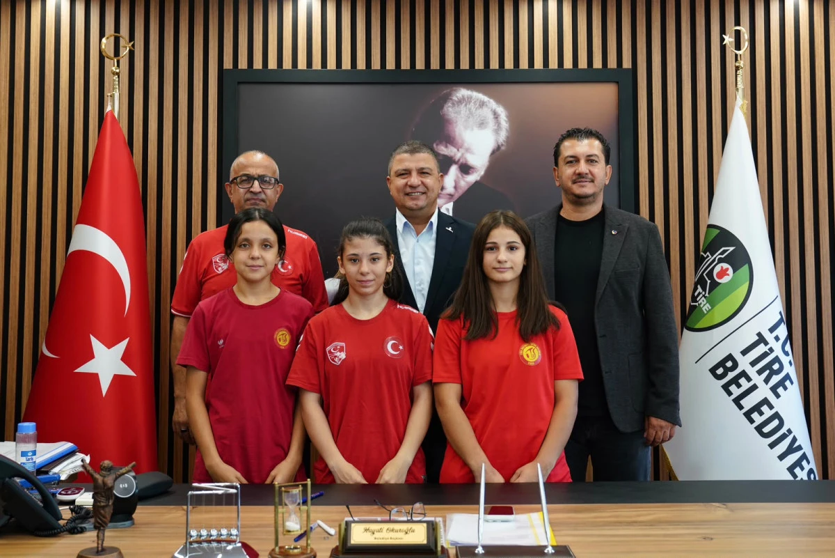 Milli sporculardan Başkan Okuroğlu&rsquo;na ziyaret
