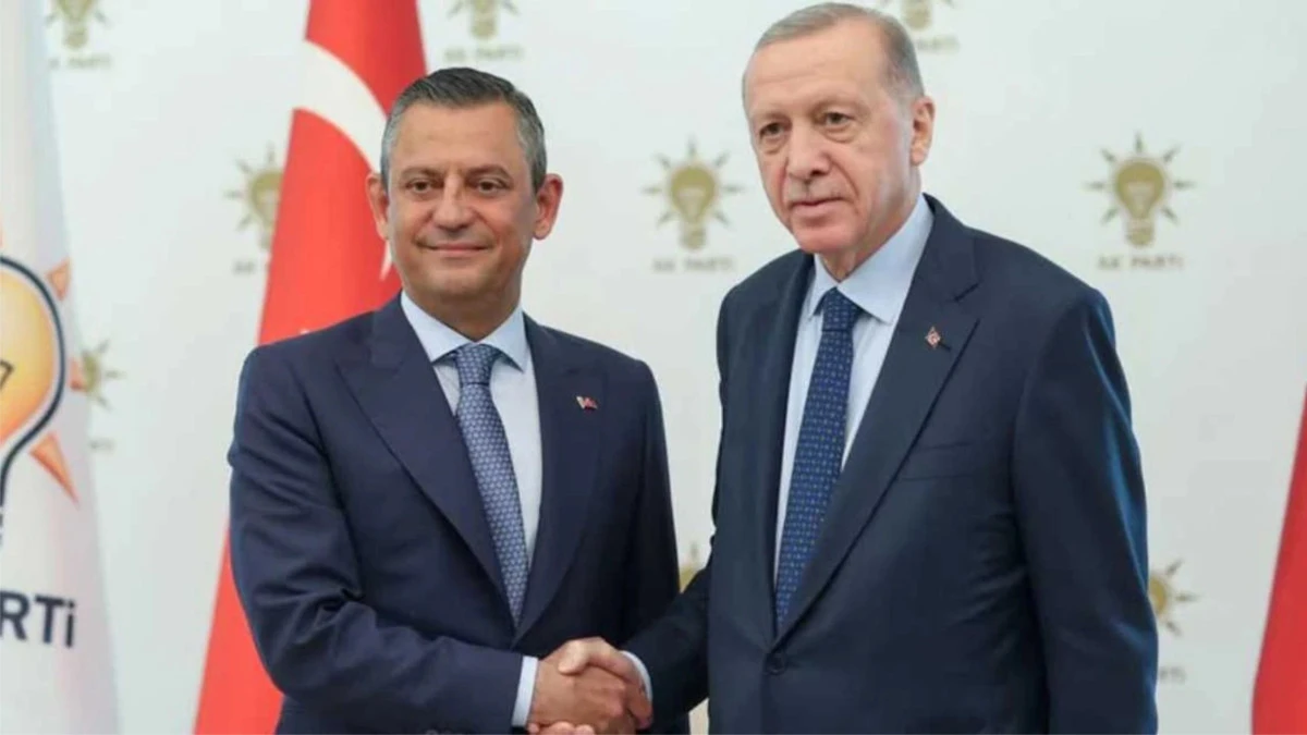 &Ouml;zg&uuml;r &Ouml;zel normalleşme şartını a&ccedil;ıkladı: &ldquo;Tayyip Bey normalleşirse, biz de normalleşiriz&rdquo;