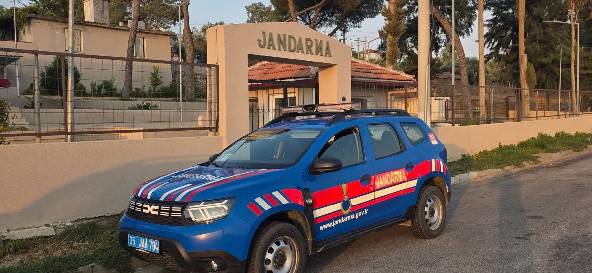 TİRE’DE ÇÖP KRİZİ ZİRVEDE: JANDARMADAN SUÇÜSTÜ 