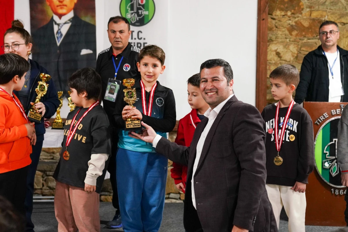 Tire'de Satran&ccedil; Ş&ouml;leni: 201 Sporcu Hamlelerini Konuşturdu