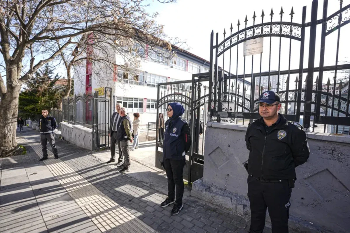 &Uuml;lke genelinde okullarda g&uuml;venlik tedbirleri artırıld